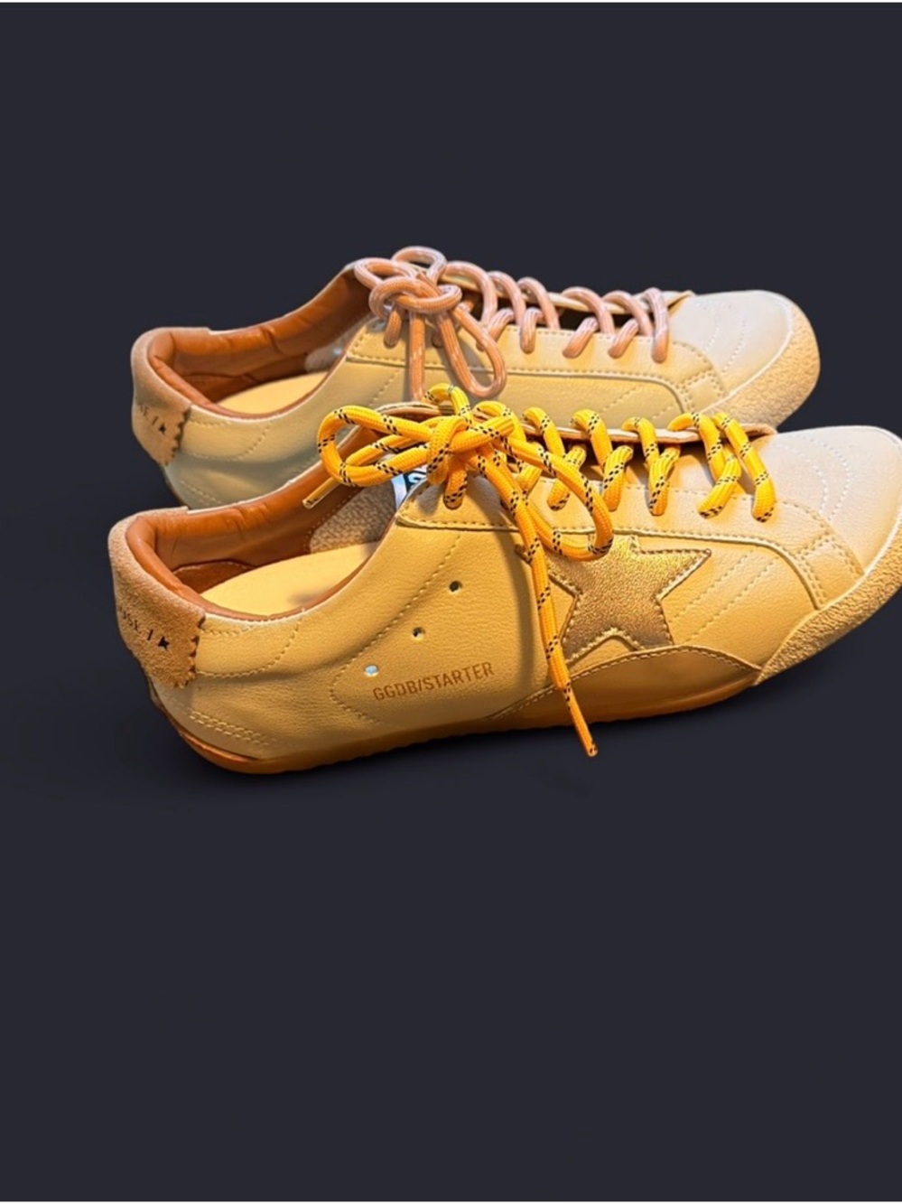 Golden Goose Kids Beige Sneakers with Yellow Laces - Picture 4 of 5
